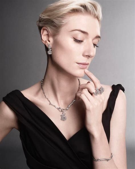 pub dior blonde|Elizabeth Debicki Blooms in La Rose Dior 2023 Jewelry Ads.